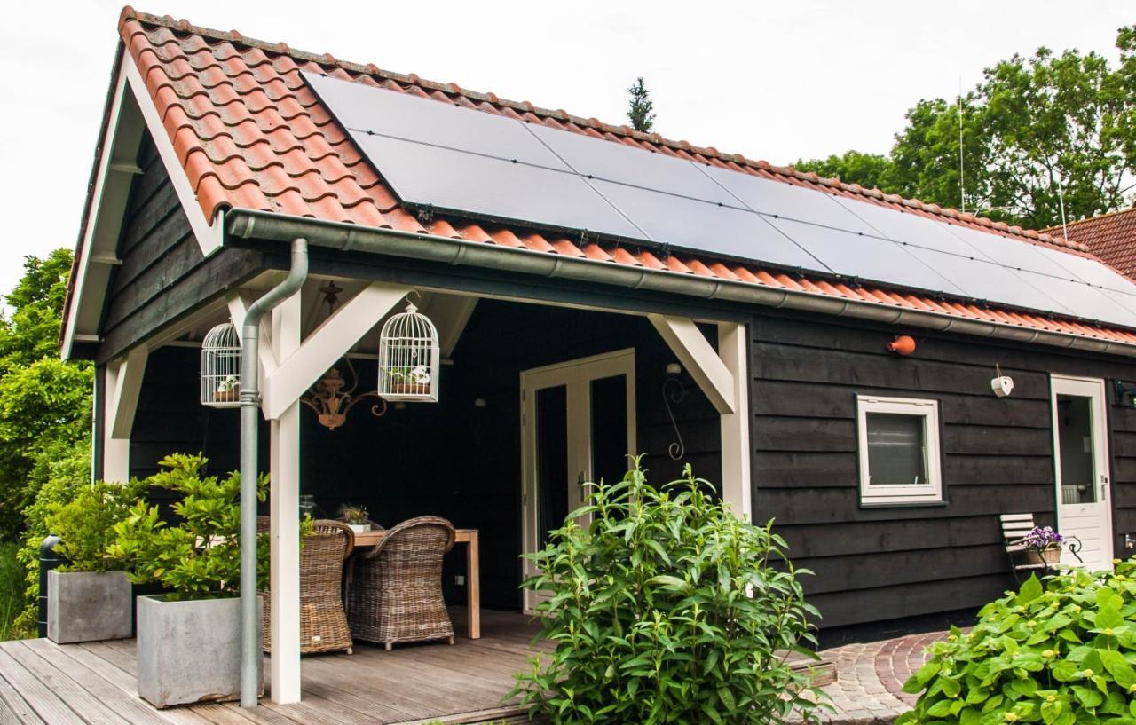 Bed & Breakfast De Schuur Inn Numansdorp Exterior photo